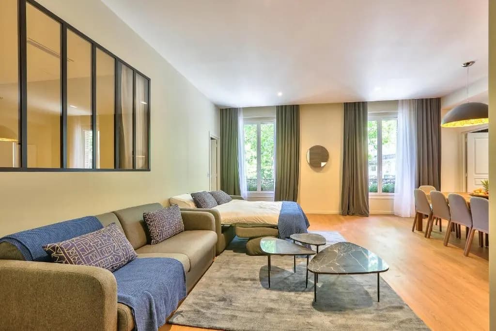 119 - Urban Spacious Apartment Sebastopol - photo 6
