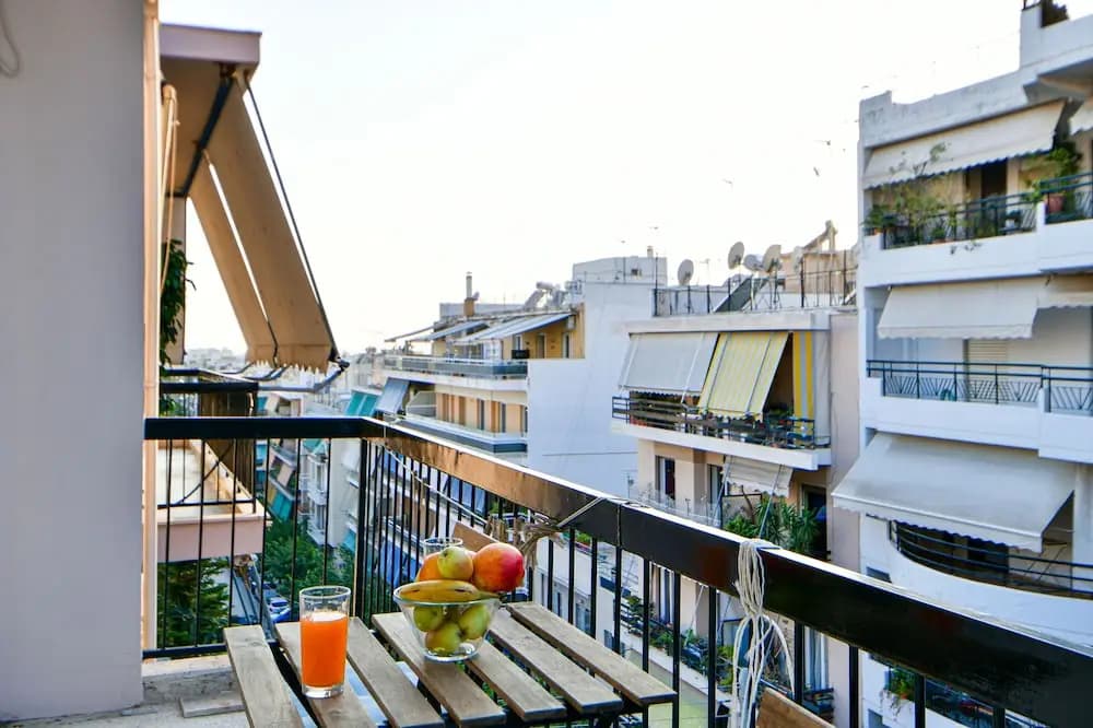 Athenian sunny apartment - photo 9
