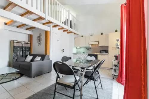 Massena Square - 1 Bdr Duplex With Ac - photo 15