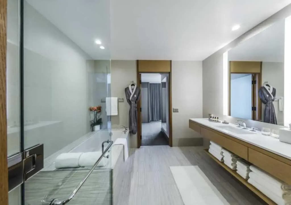 The Hotel June - photo 10