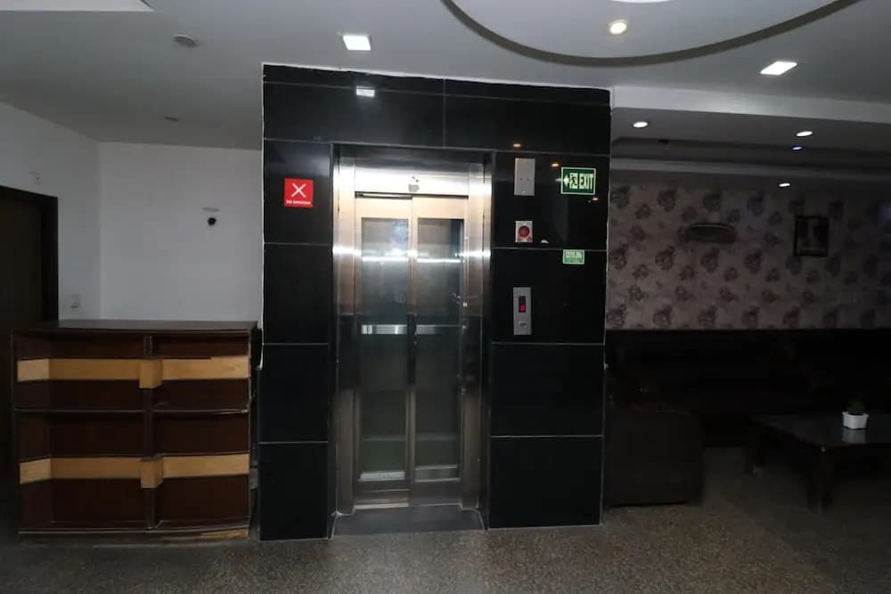 Airport Land - photo 10