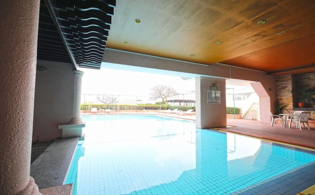 The Royal City Hotel - photo 8