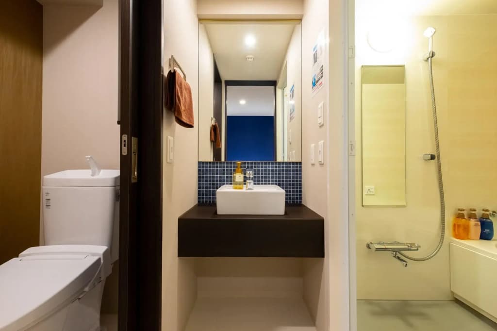Shinsaibashi Crystal Hotel - photo 8