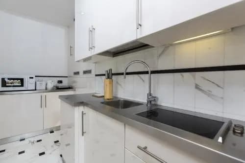 Suzzani Halldis Apartment - photo 17