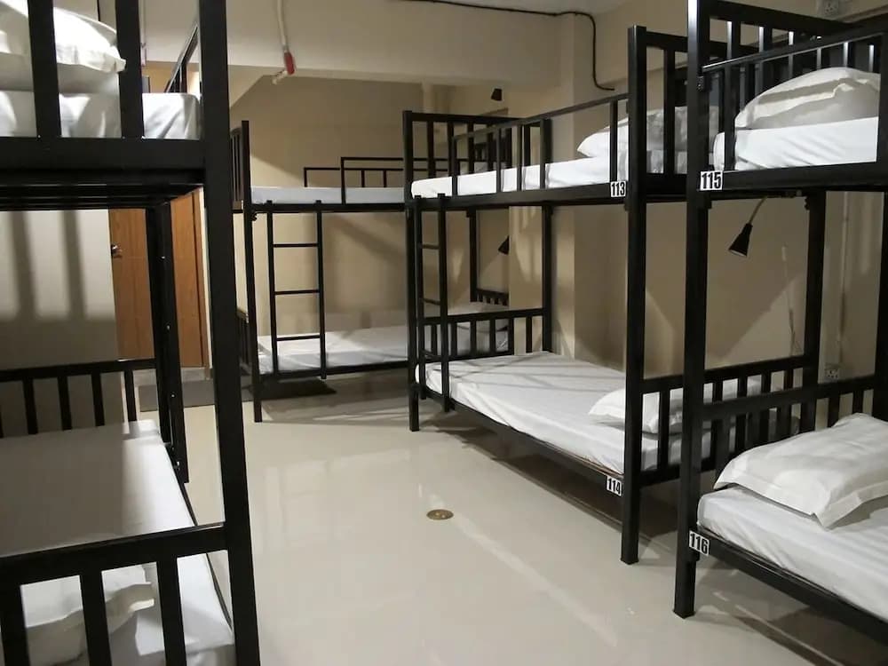 Cloud 9 Lodge - photo 2