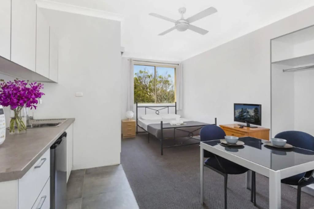 Manly Beachside Apartments - photo 5