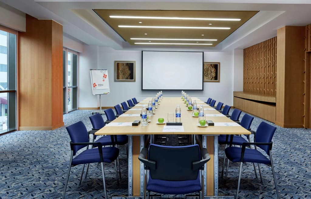 Hilton Garden Inn Muscat Al Khuwair Hotel - photo 15