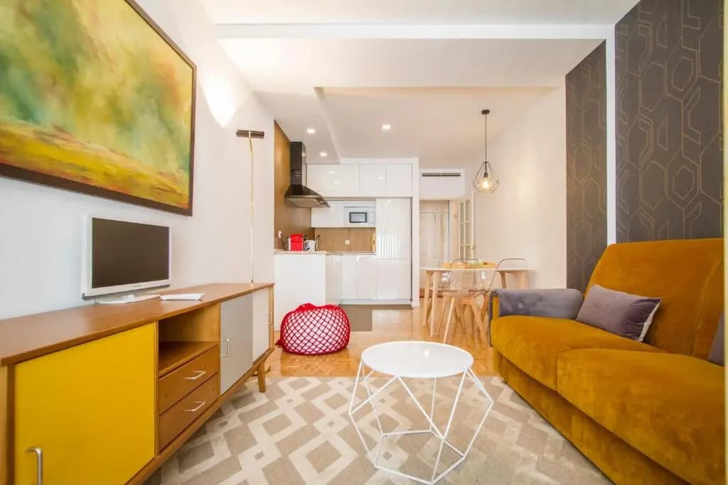 Urban District Apartments - Atocha Stylish with pool - photo 5