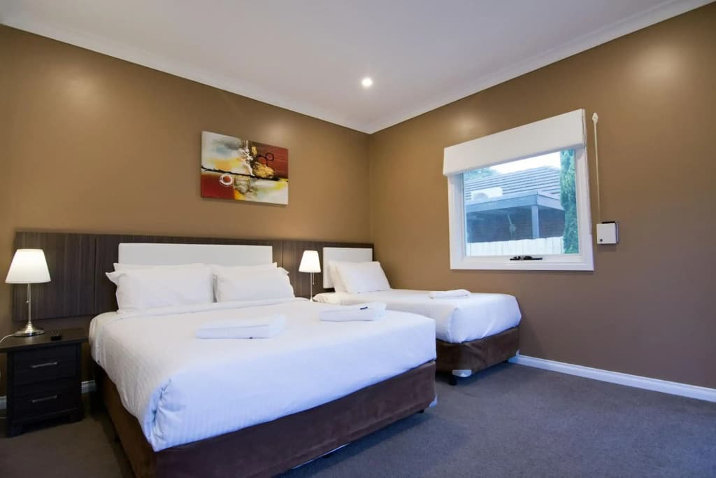 Buckingham Apartments - photo 5