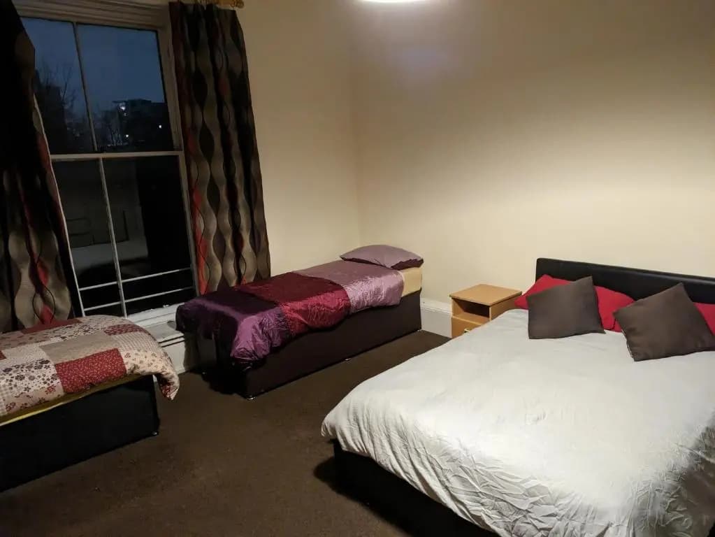 Lauriston Central Skylight Roomz - photo 16