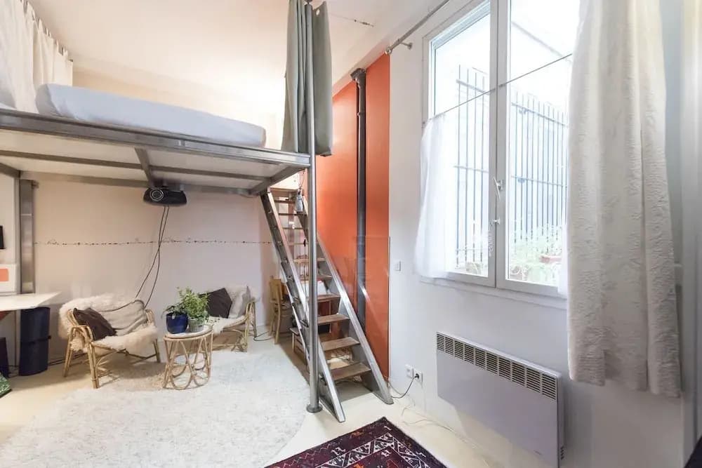 Characterful Bastille Hideaway - photo 2