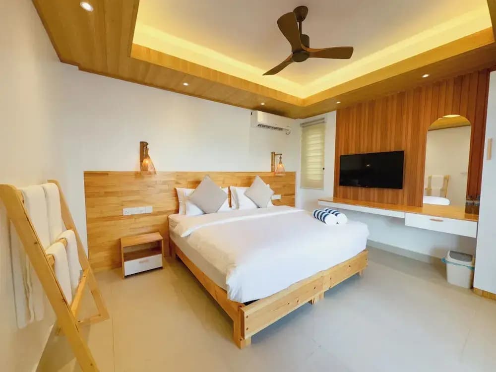 Pavona Maldives - photo 1