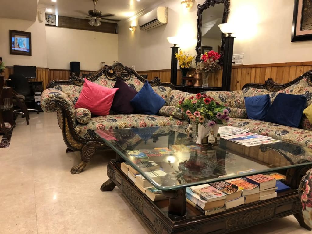 Wood Castle Hotel - photo 3