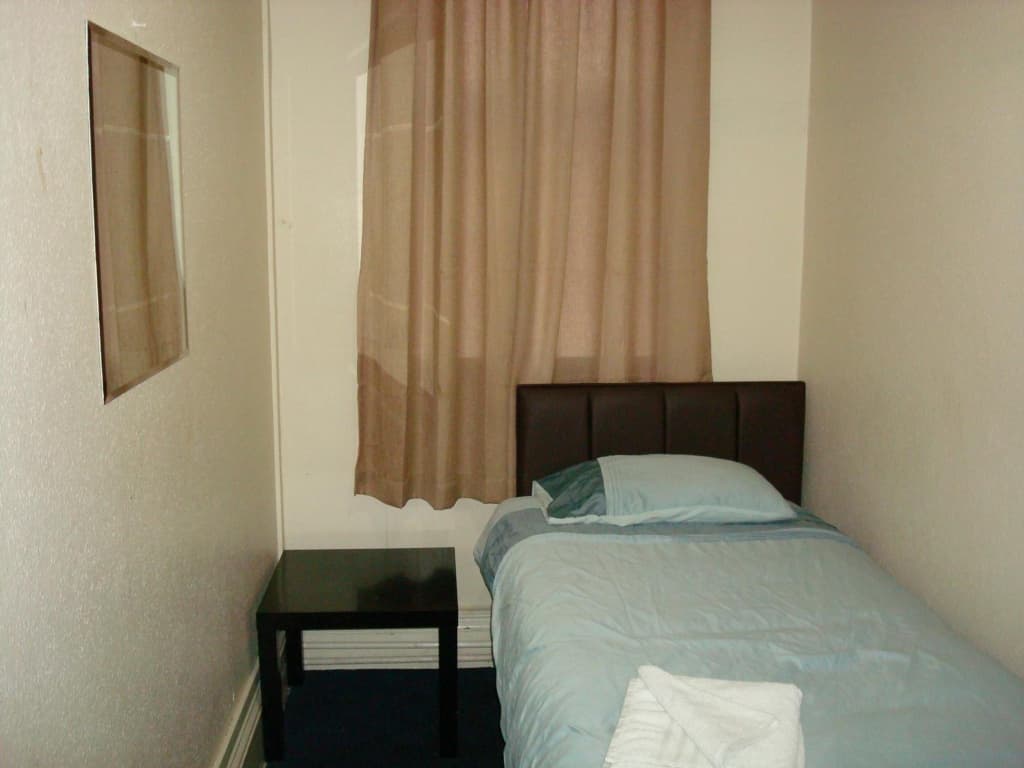 Forest Gate Hotel - photo 2