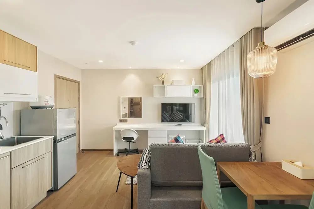One bedroom Condo in Title V Condo 310 - photo 2
