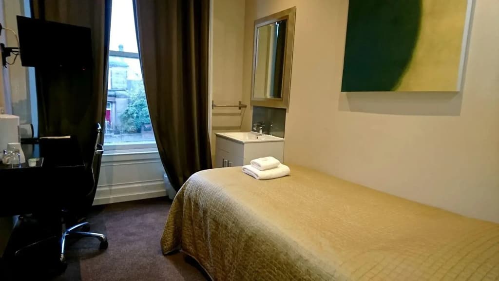 Thrums Hotel - photo 18