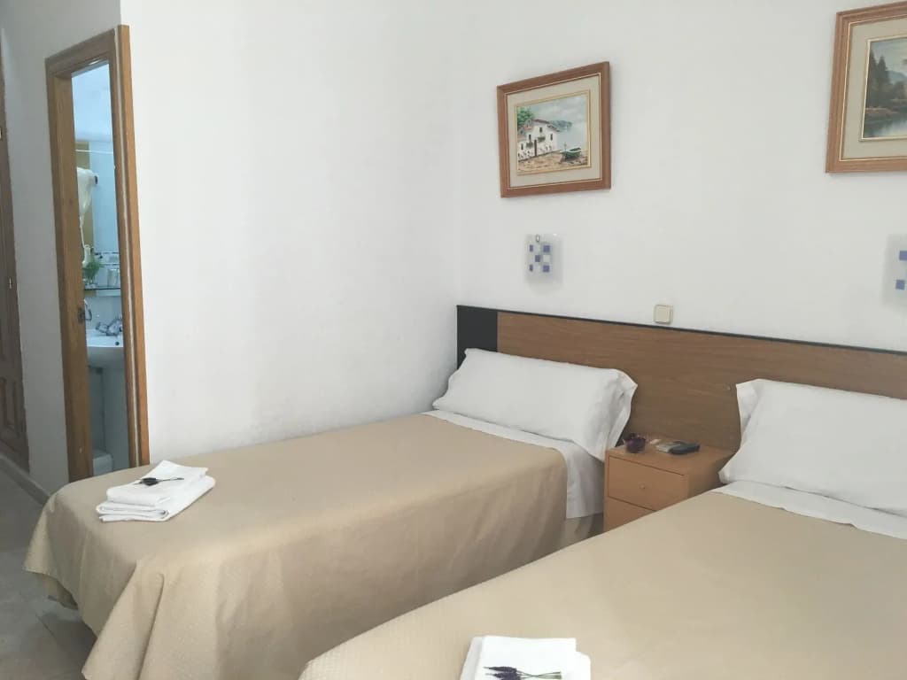 Hostal R. Lido - photo 6
