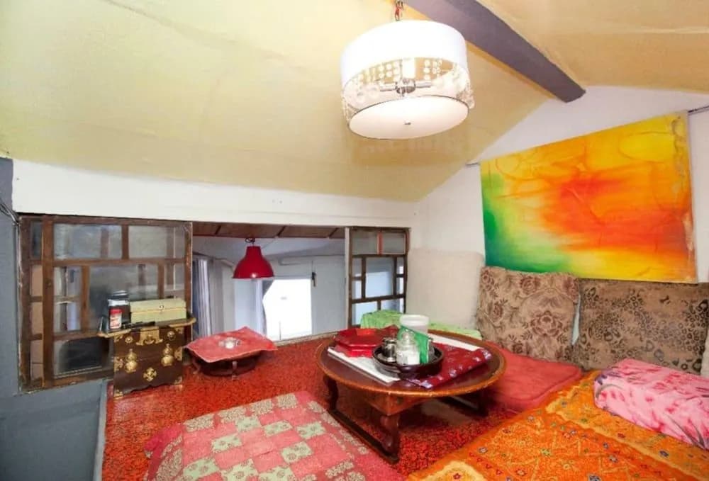 Noel's Guesthouse - photo 6