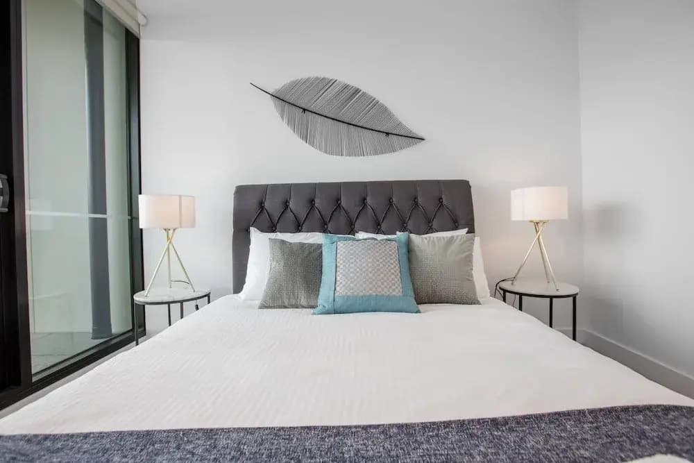 Delightful 2BR Riverview@docklands - photo 4
