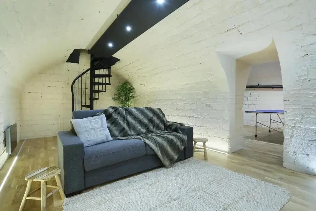 Pick A Flat's Upper Marais Apartments- Rue du Faubourg Saint-Martin - photo 9
