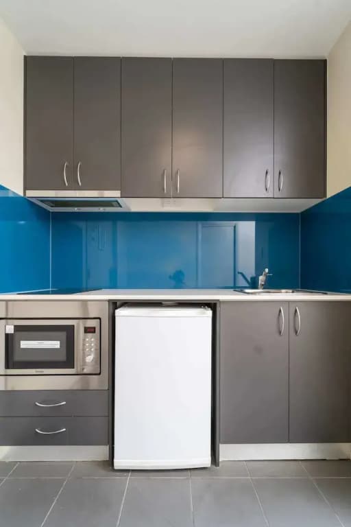 Dayman Apartments - photo 20