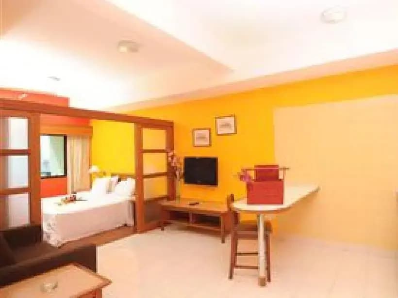 Richone Maluri Private Apartment - photo 6