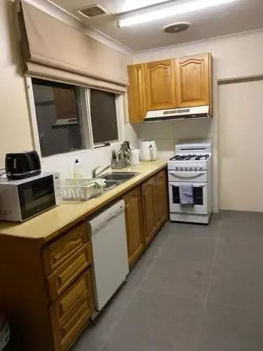 Rose Avenue Home Stay - photo 6