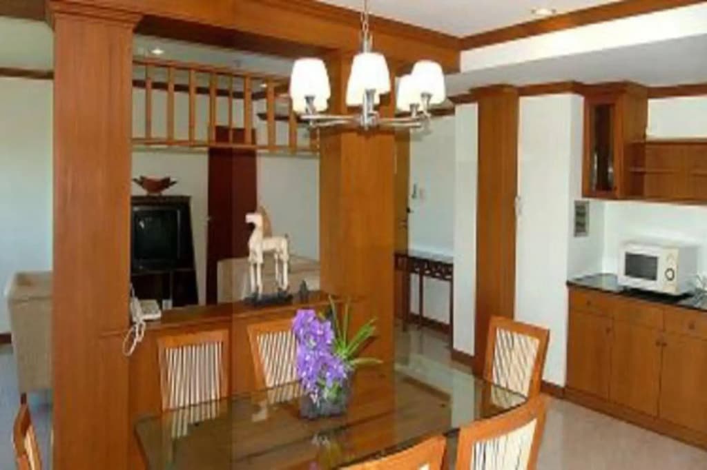 The Private Stay at Lumpini Park Beach Jomtien Condo - photo 11