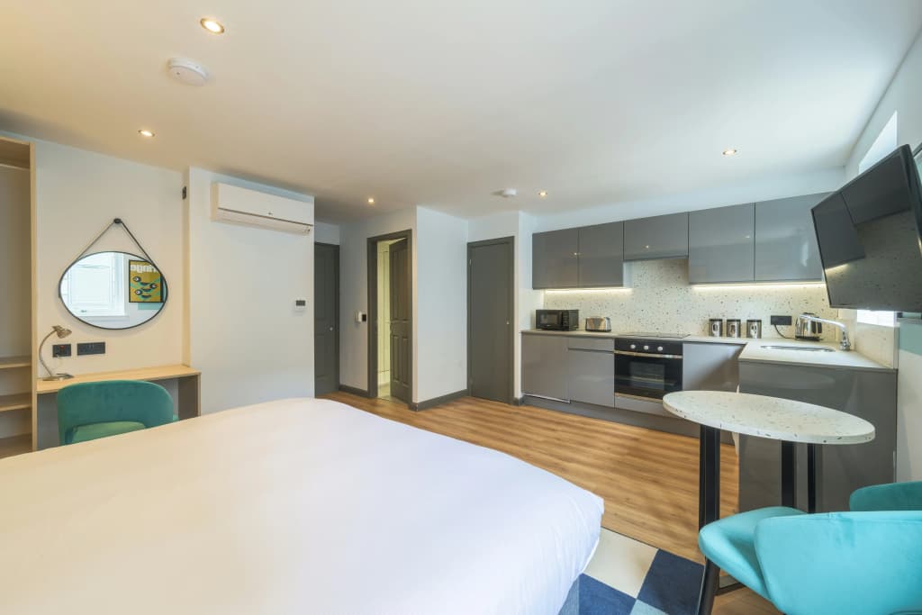Holyrood Aparthotel - photo 42