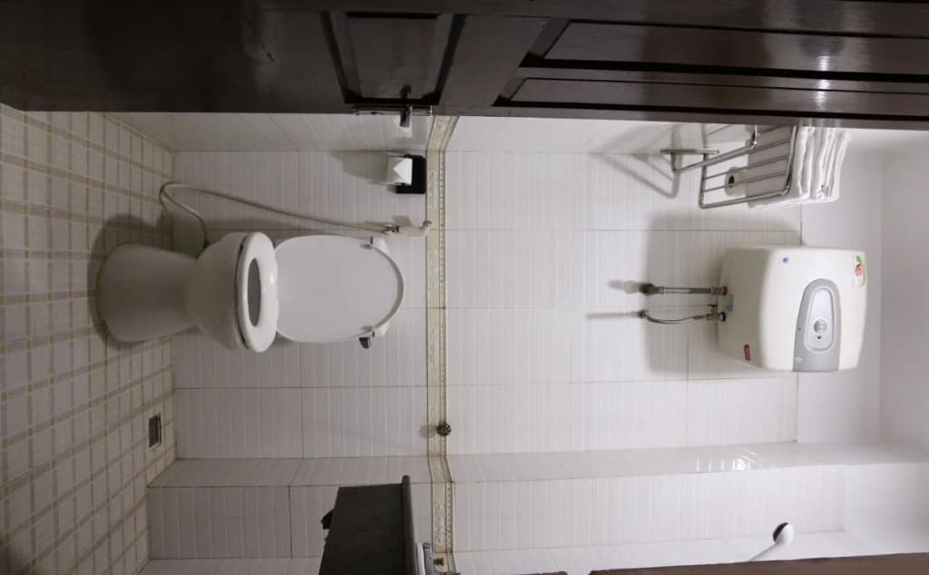 Van Nam Hotel - photo 17