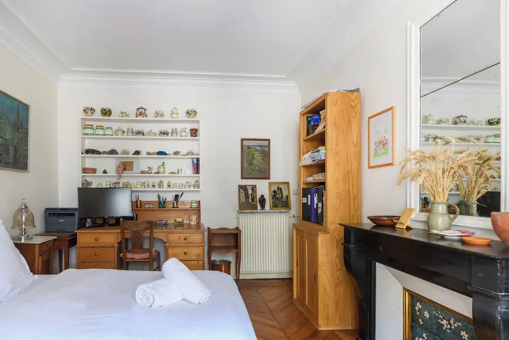 Paris Center St Claude residence - photo 2