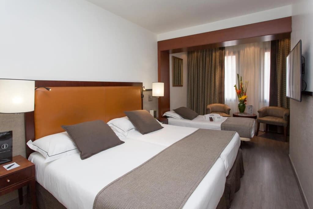 Hotel Balmoral - photo 6