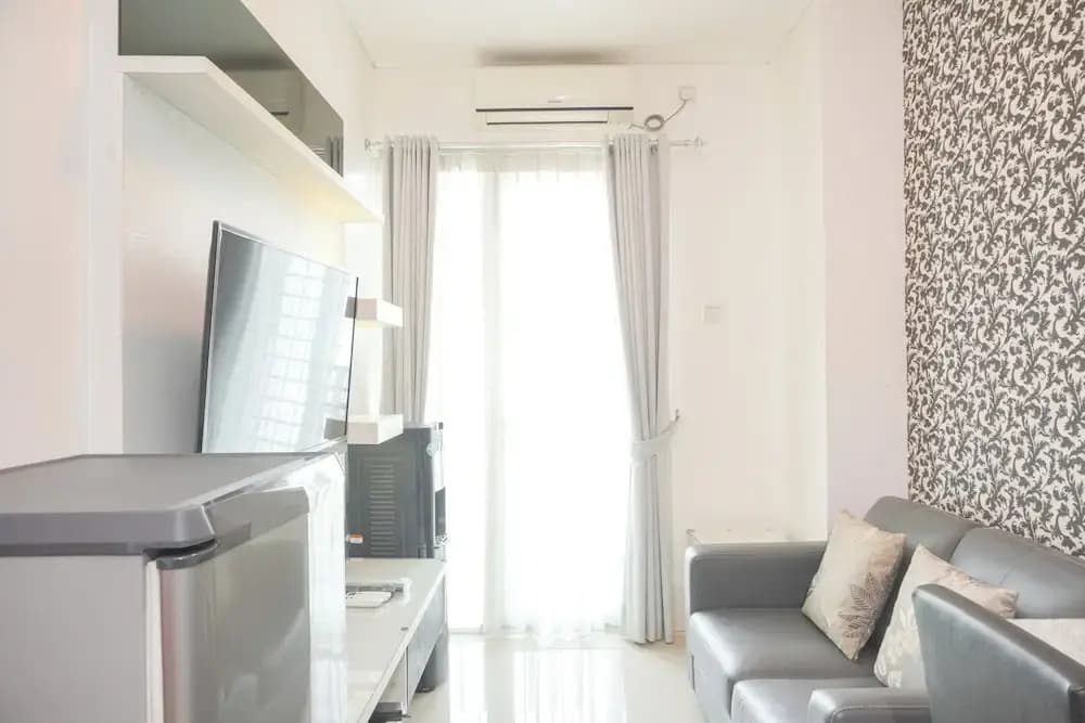 Nice And Comfort 1Br Apartment At Woodland Park Residence - photo 18
