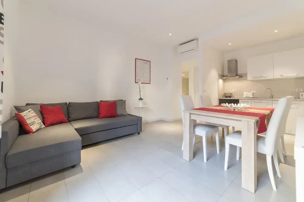 Modern 2 Beds Flat 5 Mins From Trastevere St - photo 3