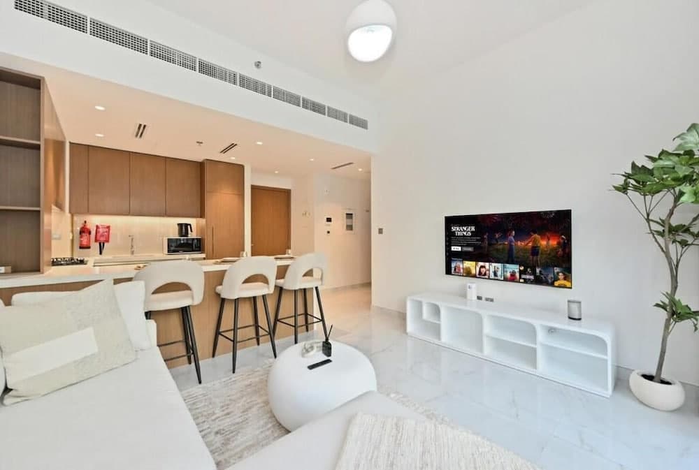 Bloomfields Sleek 1BR in Azizi Mirage 1 - photo 1
