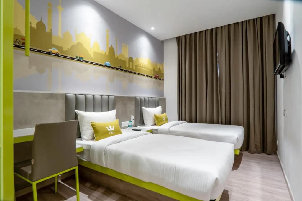 Hotel Le Roi Express @ Karol Bagh - photo 3