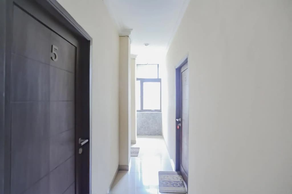 Wisma Basco Syariah by OYO Rooms - photo 36