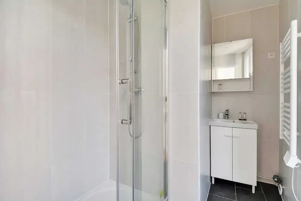 Chic Apartment - 1br/4p - Sacre-coeur - photo 9