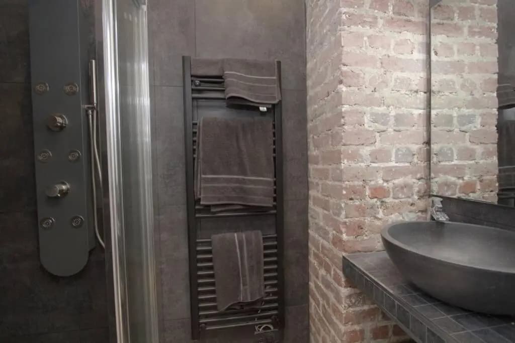 The Designer Apartment - photo 6
