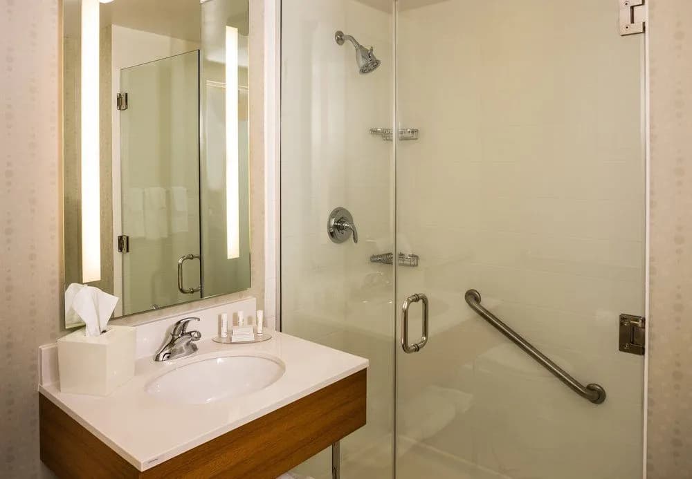 Springhill Suites New York Laguardia Airport - photo 7