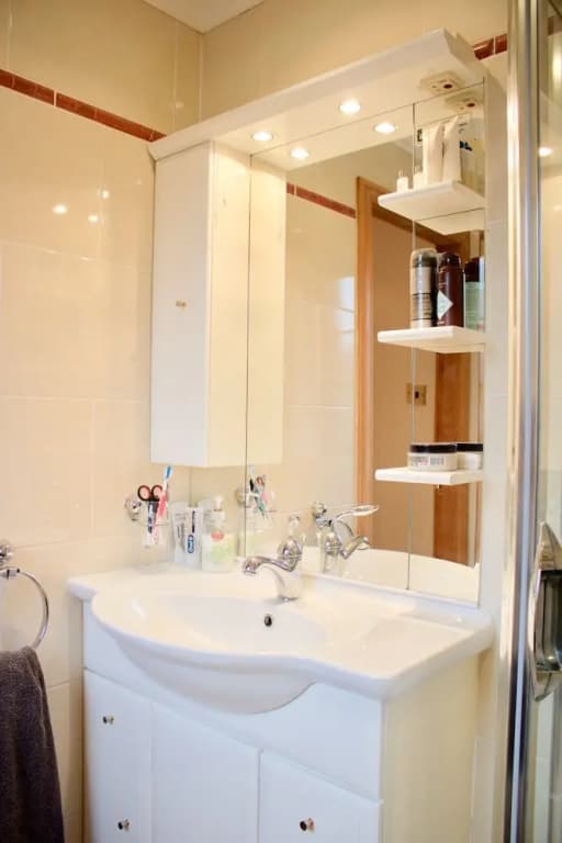 3 Bedroom Mews House - photo 7
