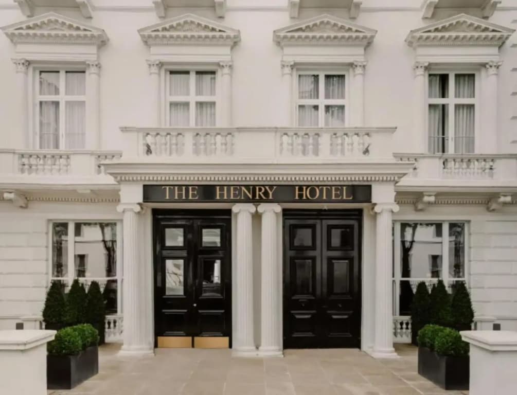 Hotel Henry VIII - photo 23