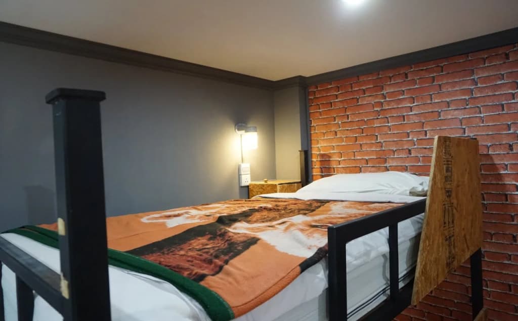 Baan Lansa Bed & Bar - Hostel - photo 6