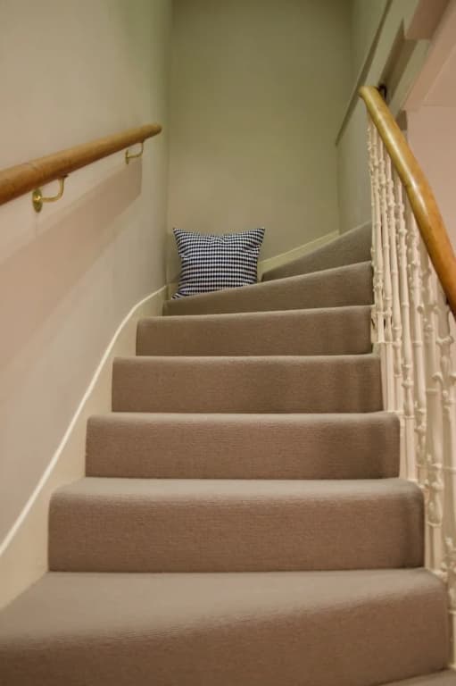 Victorian Home In The Grange - photo 10
