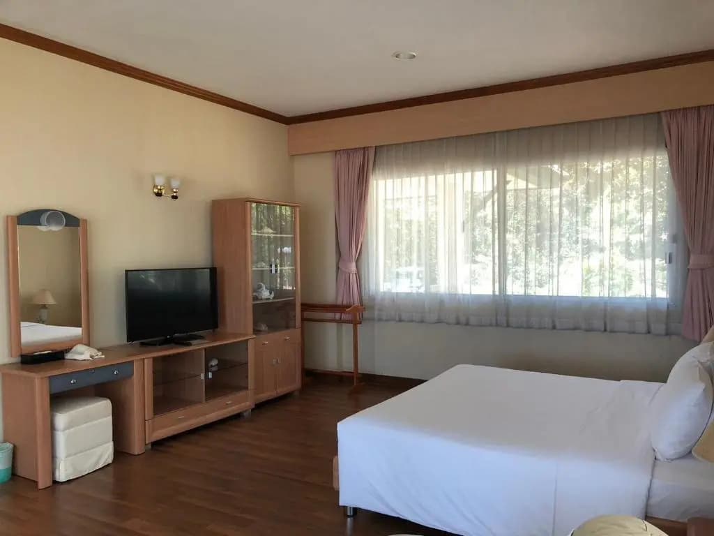 Seapine Beach Golf and Resort Hua Hin - photo 3