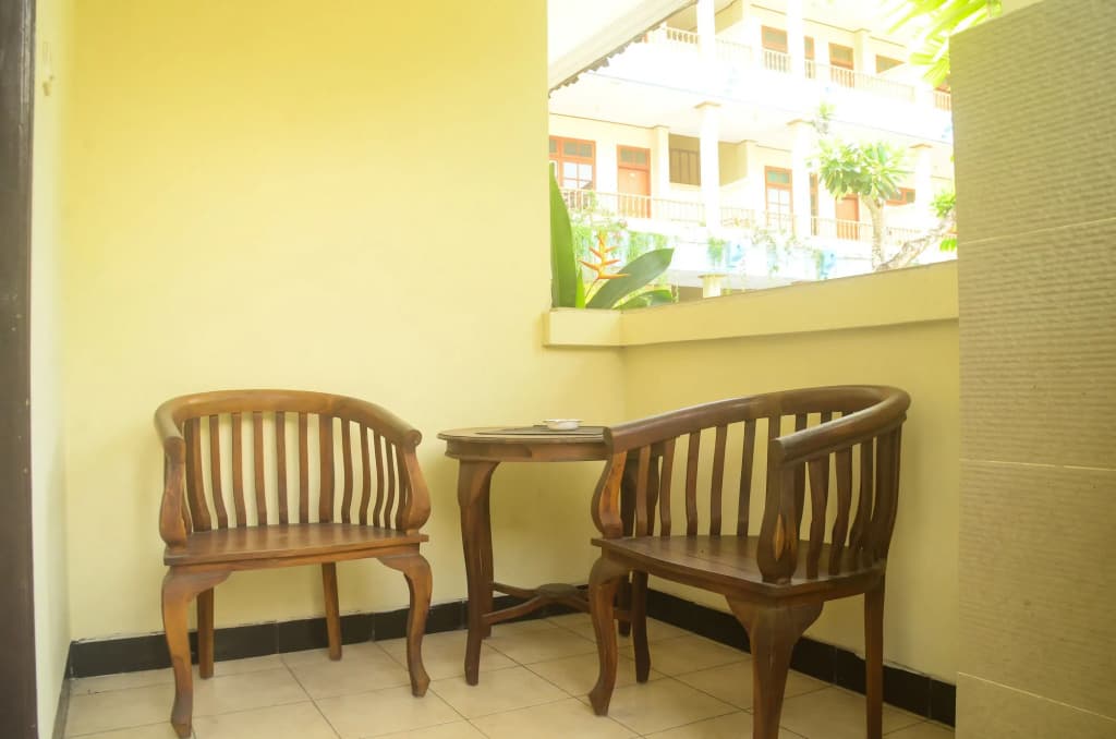 Super OYO 1654 Maha Bharata Kuta Inn - photo 14