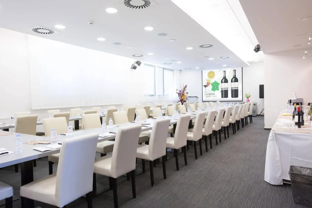 Lifestyle Hotel - photo 19