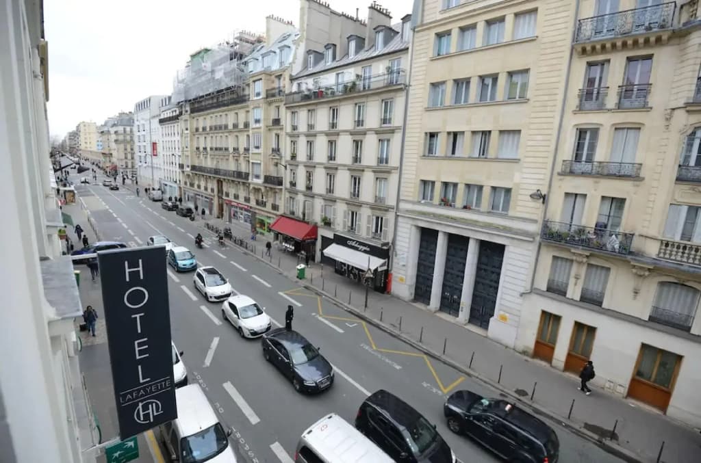 Lafayette Hotel - photo 1