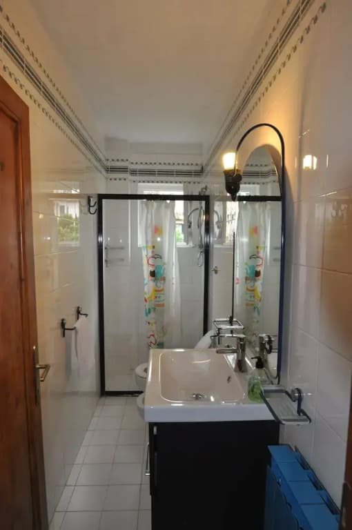 A Few Steps To Independence Square Delightful 3BD - photo 9