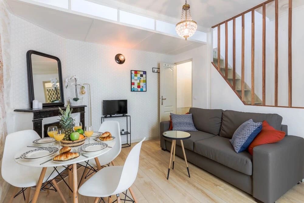 Eiffel Tower - Champ de Mars Apartment - photo 5